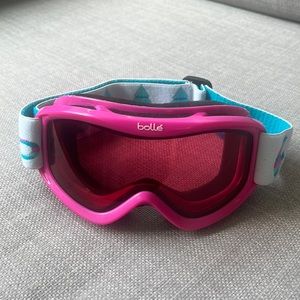 Bolle kids ski goggles / snowboard goggles.